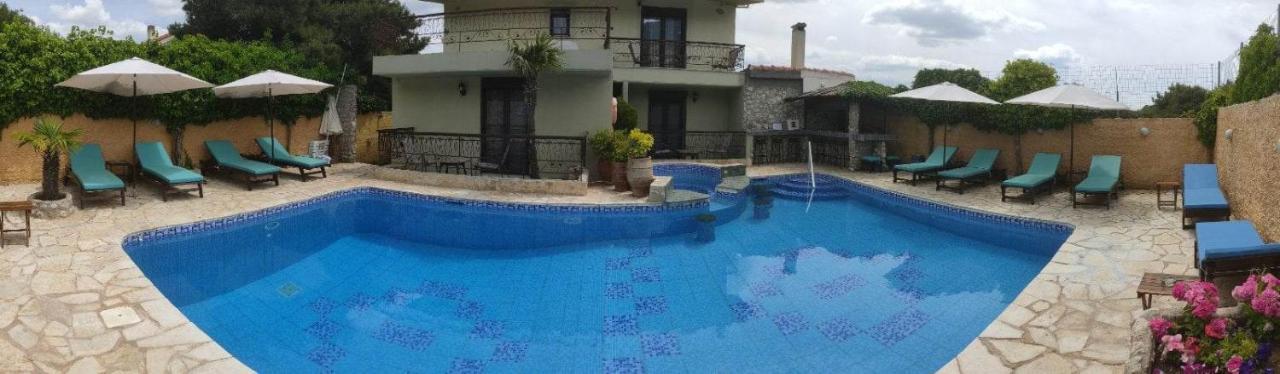 Xenonas Κithαiron Vília Exterior foto