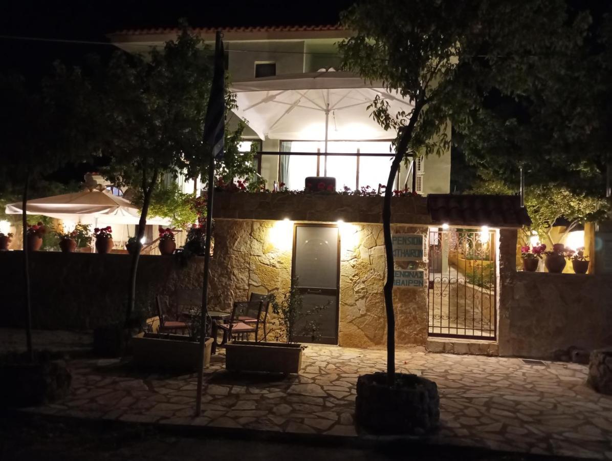 Xenonas Κithαiron Vília Exterior foto